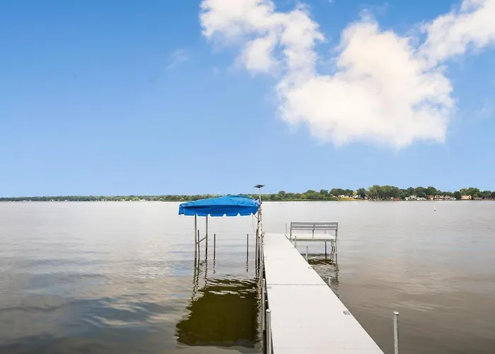 The Grand View On Pistakee Pool Pier Stunning Panoramic Views *
